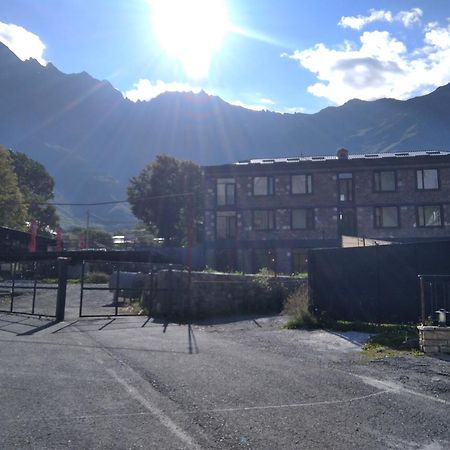 מלון Aia Kazbegi מראה חיצוני תמונה